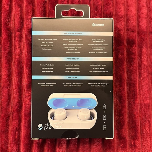 Skullcandy Totally Wireless Essential Earbuds - Picture 2 of 3